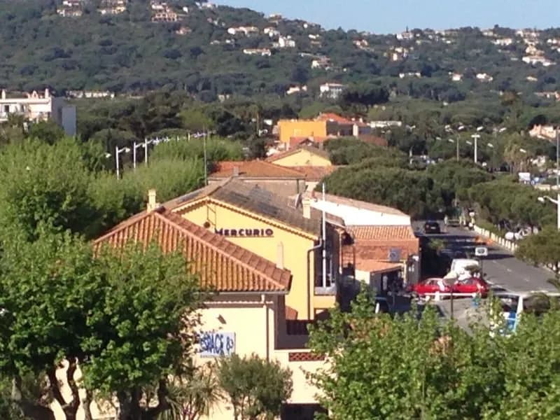RARE CENTRE VILLE DE SAINT TROPEZ MURS COMMERCES/BUREAUX/APP - Photo 1