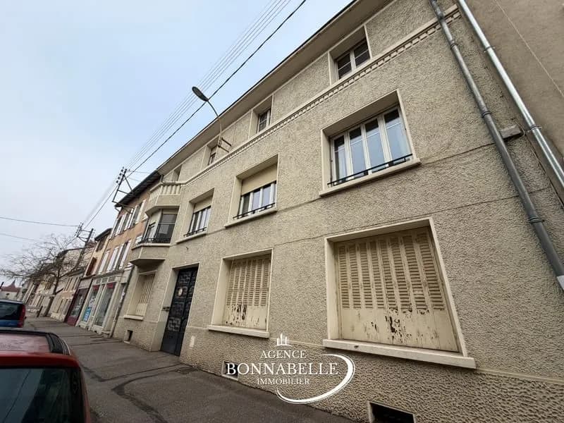 IMMEUBLE DE RAPPORT À FORT POTENTIEL 327 m2 + 80 m2 DE BUR - Photo 1
