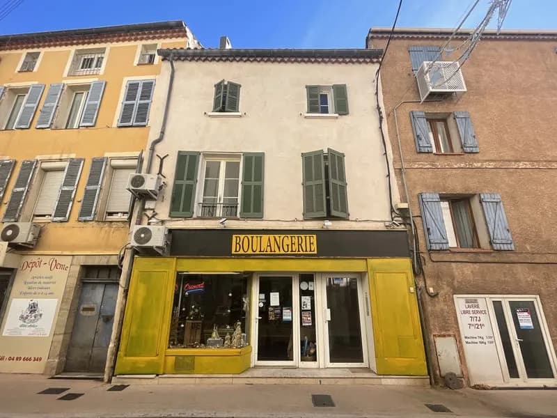 Immeuble de 5 appartements loués et un commerce - Photo 1