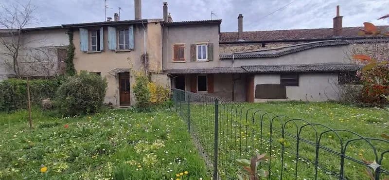 ENSEMBLE IMMOBILIER AU CENTRE DE LA VERPILLIÈRE. - Photo 1