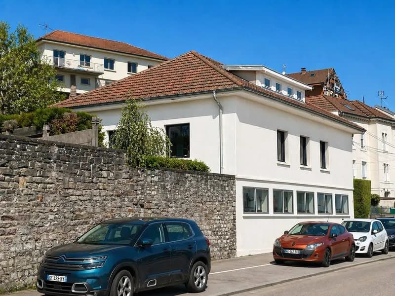 Immeuble - Grande Maison d'habitation, idéal investissement - Photo 1