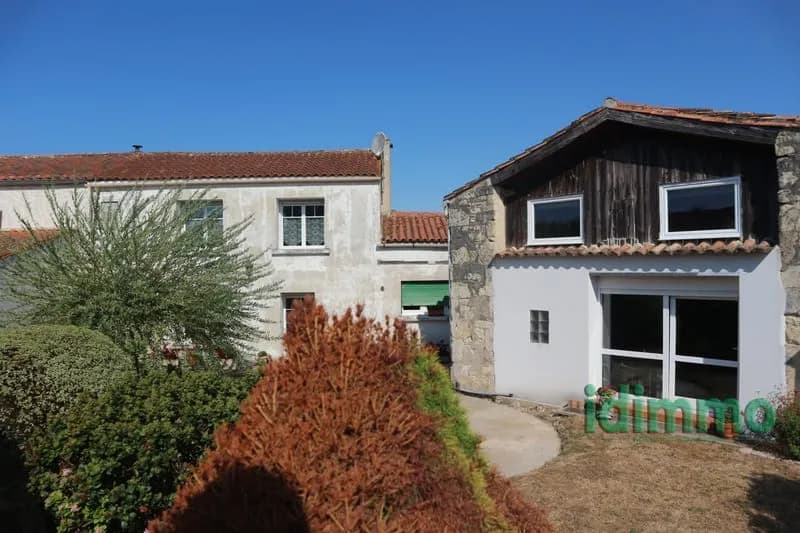 ENSEMBLE IMMOBILIER EN BON ETAT GENERAL DE 190 M2 SUR UN TE - Photo 1