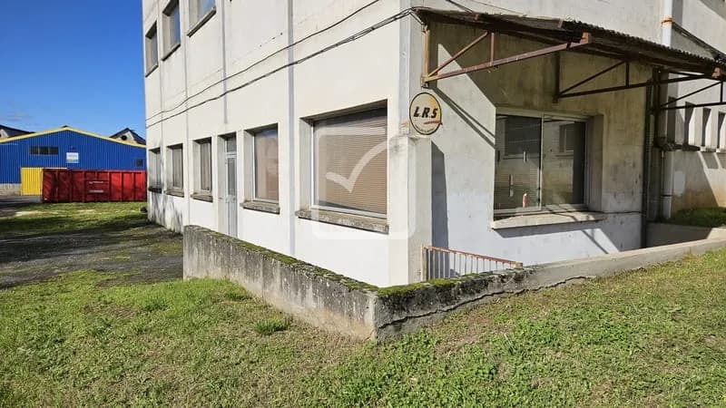 Local commercial 210 m2 idéal co-working ou formations - Photo 1
