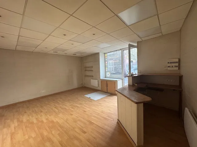 IMMEUBLE/LOCAL COMMERCIAL/APPARTEMENT VIRIVILLE - Photo 1