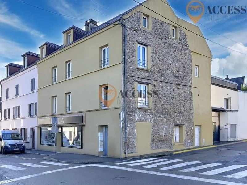 GROSLAY CENTRE - Immeuble de 5 lots en plein coeur de ville - Photo 1