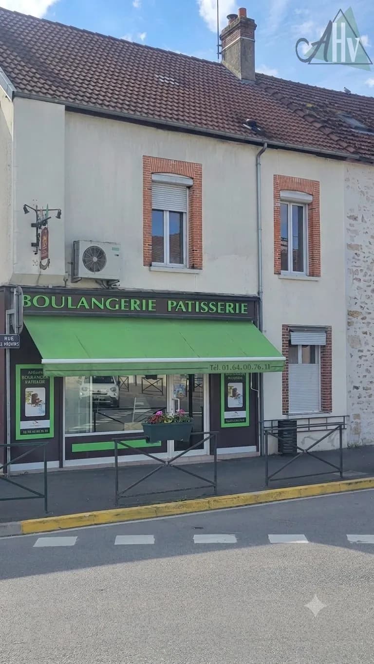 77 - Immeuble avec local commercial - Photo 1