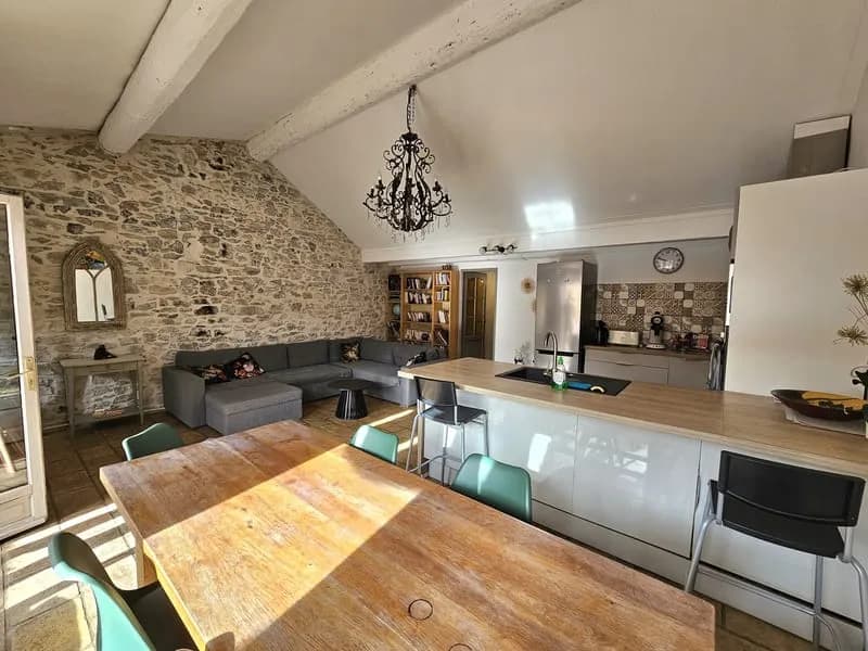 Immeuble avec 3 apparts et un local commercial libre à vendr - Photo 1