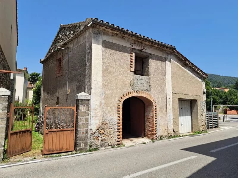 Sumène, immeuble de 2 appartements avec jardin - Photo 1