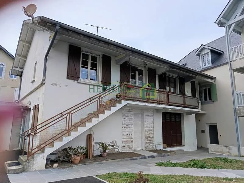 EN EXCLUSIVITE IMMEUBLE CENTRE VILLE MAULEON - Photo 1