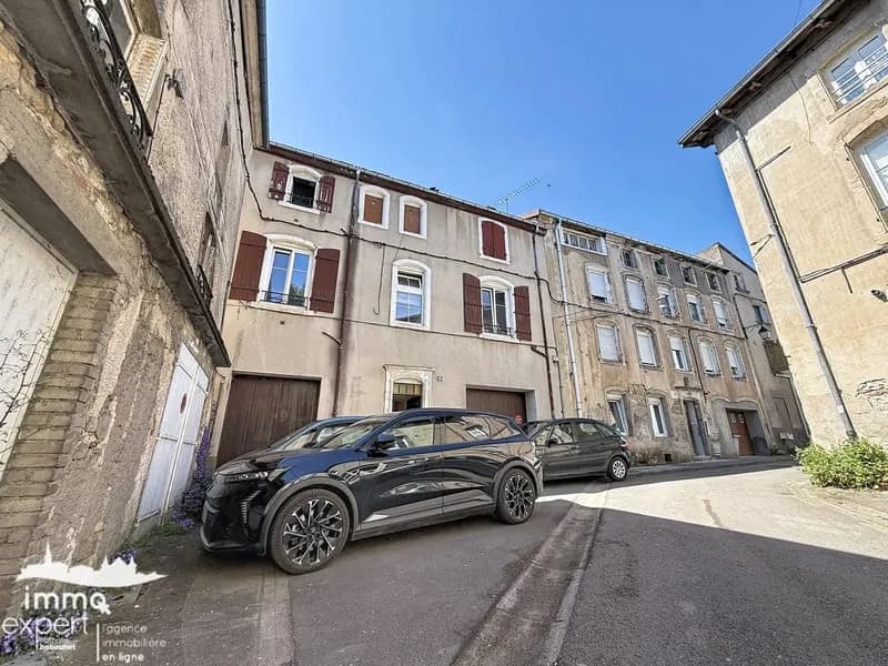 IMMEUBLE DE RAPPORT AVEC GARAGES OPPORTUNITÉ INVESTISSEUR - Photo 1