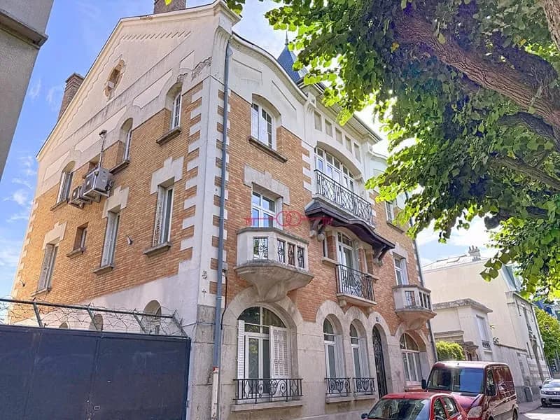 A VENDRE EN EXCLUSIVITE - IMMEUBLE CENTRE VILLE AVEC PARKING - Photo 1