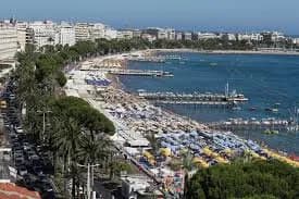 CANNES BANANE IMMEUBLE 170M2 POSSIBLE SURÉLÉVATION POTENTI - Photo 1