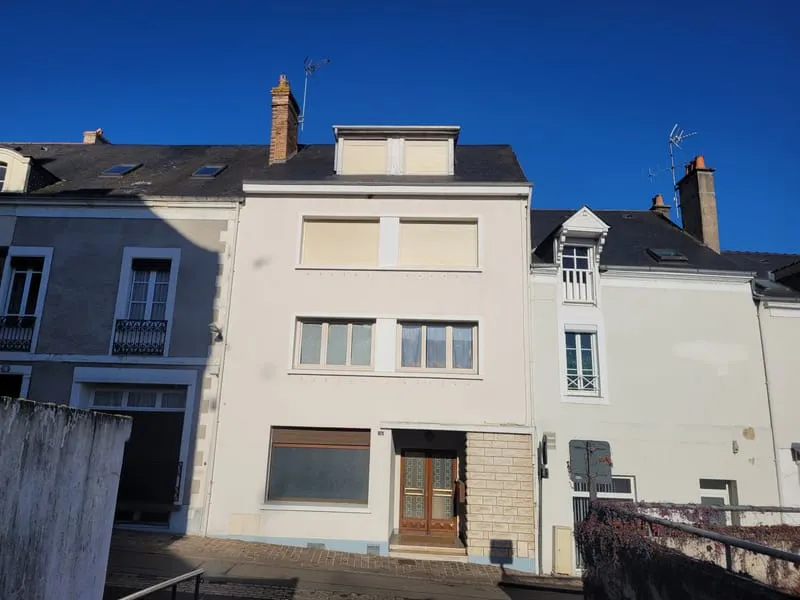 VENTE - CENTRE VILLE DE SABLE SUR SARTHE - IMMEUBLE DE RAPPO - Photo 1