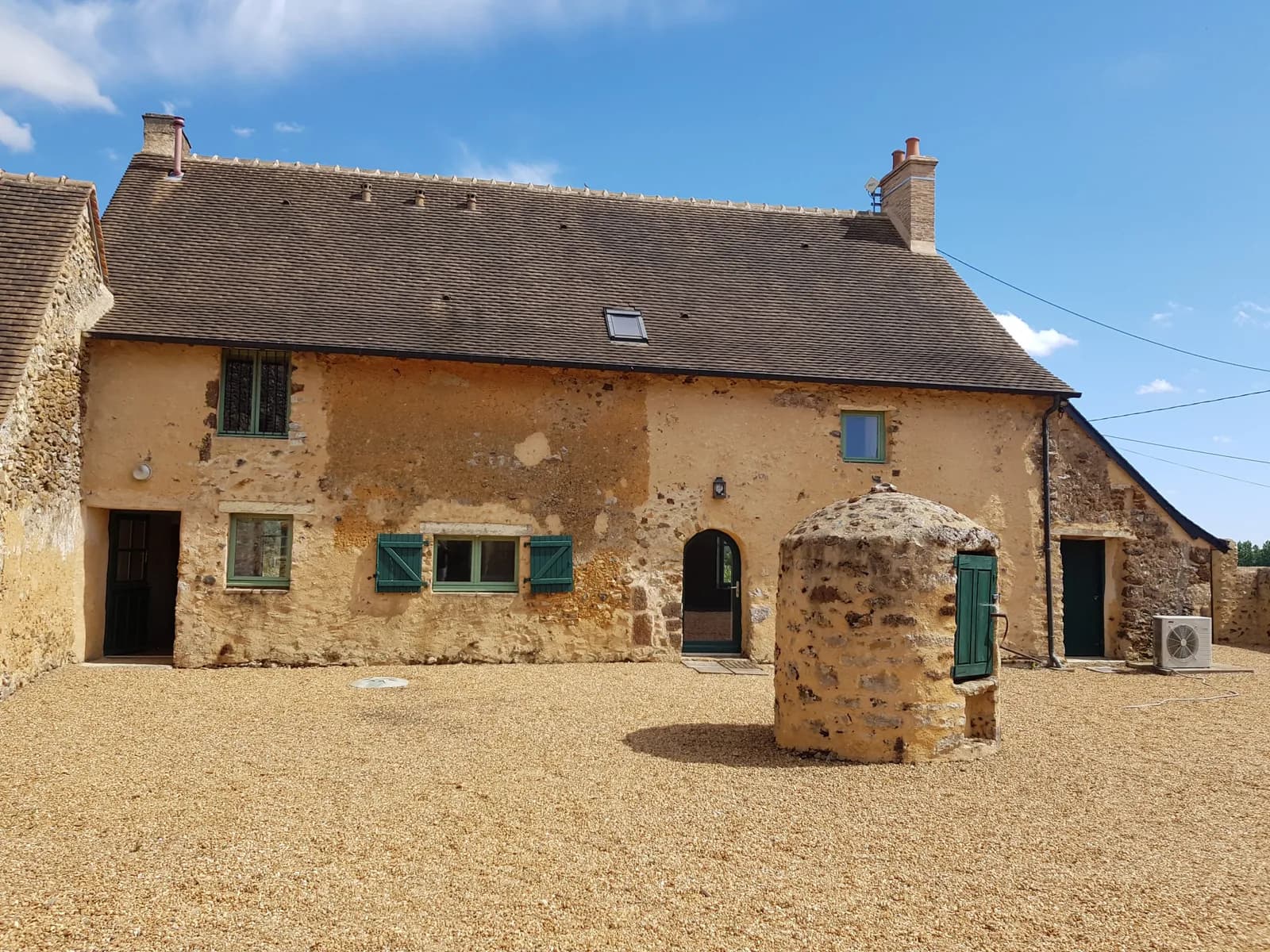À VENDRE ENSEMBLE IMMOBILIER EXCEPTIONNEL SECTEUR ASNIÈR - Photo 1