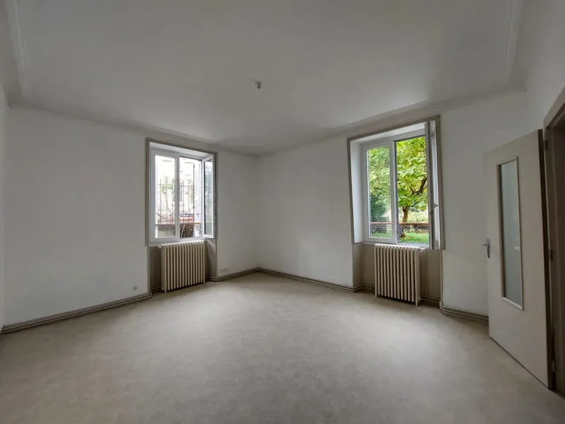 Saint-Dié-des-Vosges - Centre ville - Immeuble 225m2 idéal i - Photo 1