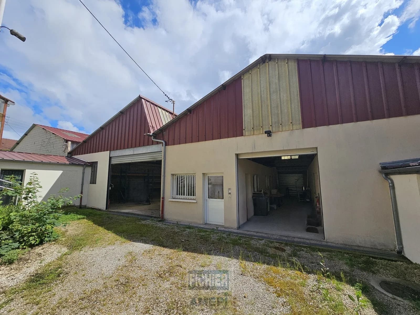 A VENDRE - ENSEMBLE IMMOBILIER ENTREPOT / ATELIER - DIJON - Photo 1
