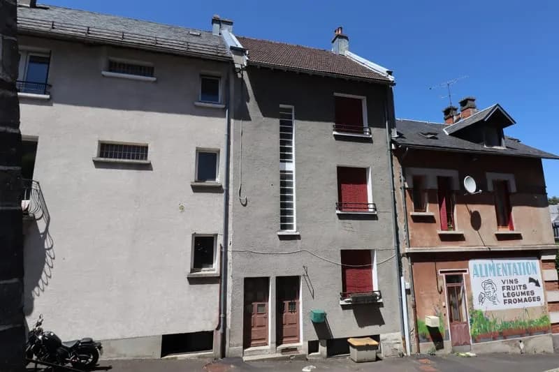 Immeuble Composé d'un Local Commercial + Habitation - Photo 1