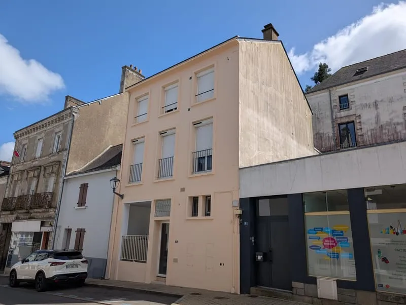 IMMEUBLE DE RAPPORT CENTRE-VILLE PONTCHATEAU - Photo 1