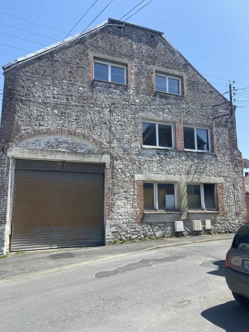 IMMEUBLE ANCIENNEMENT LOCATIF A RENOVER - Photo 1
