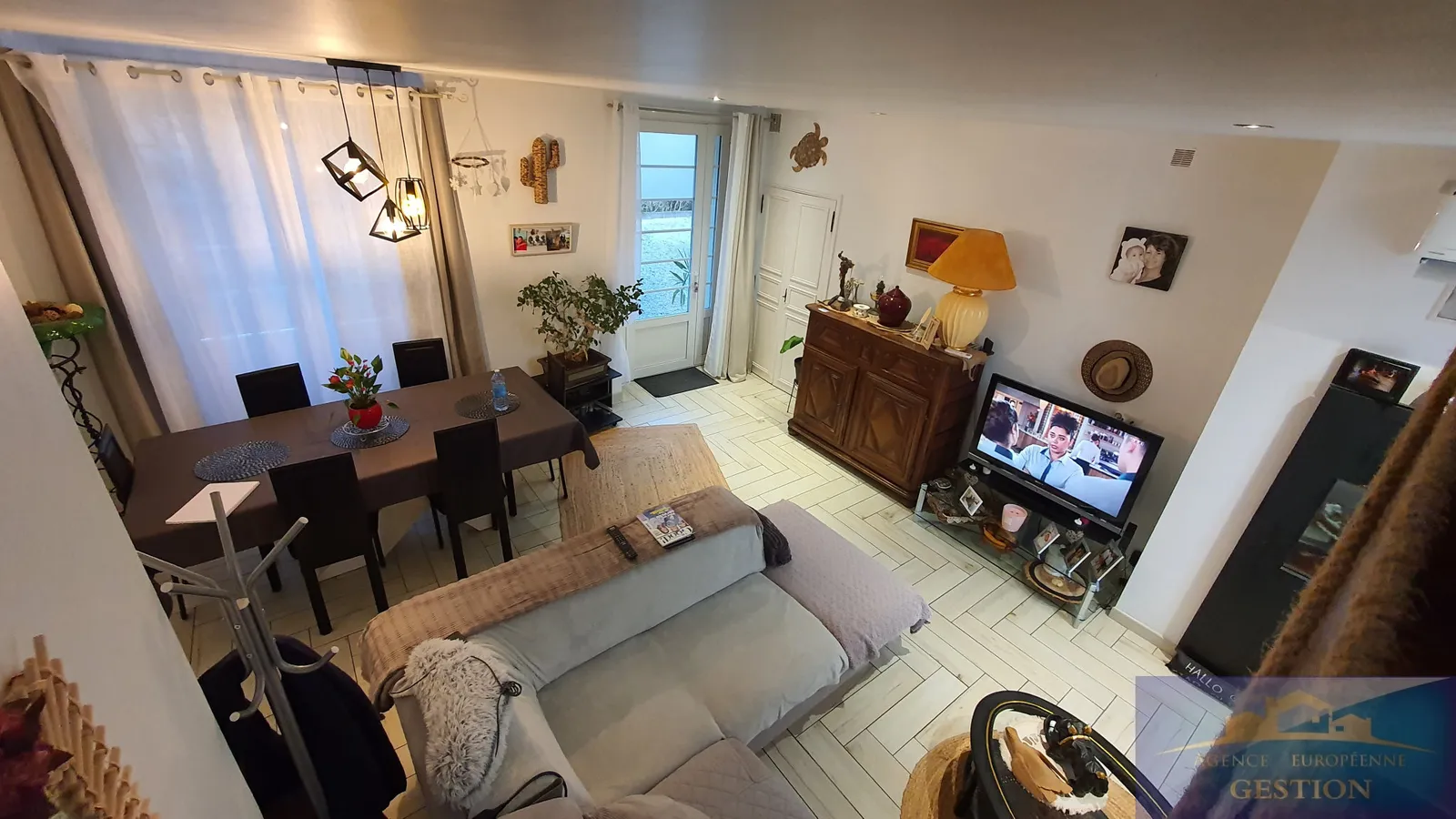 ENSEMBLE IMMOBILIER À VENDRE HYPERCENTRE DE PONTACQ - Photo 1