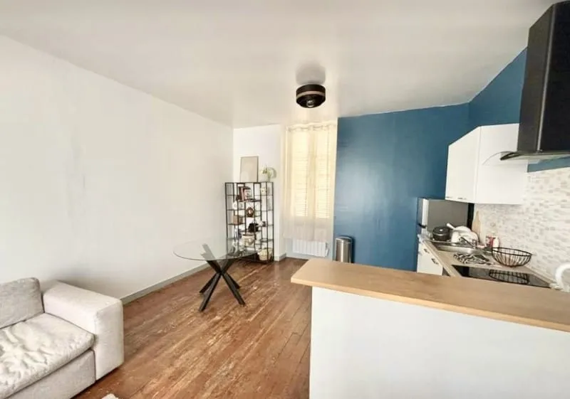 A VENDRE IMMEUBLE SAINT CLÉMENT DE LA PLACE - Photo 1