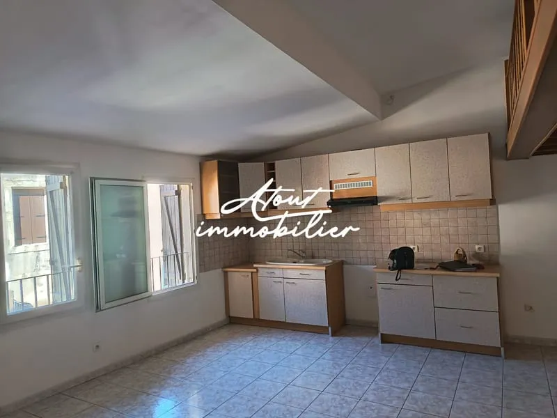 Maison de village au coeur de Fabrègues avec deux apparteme - Photo 1