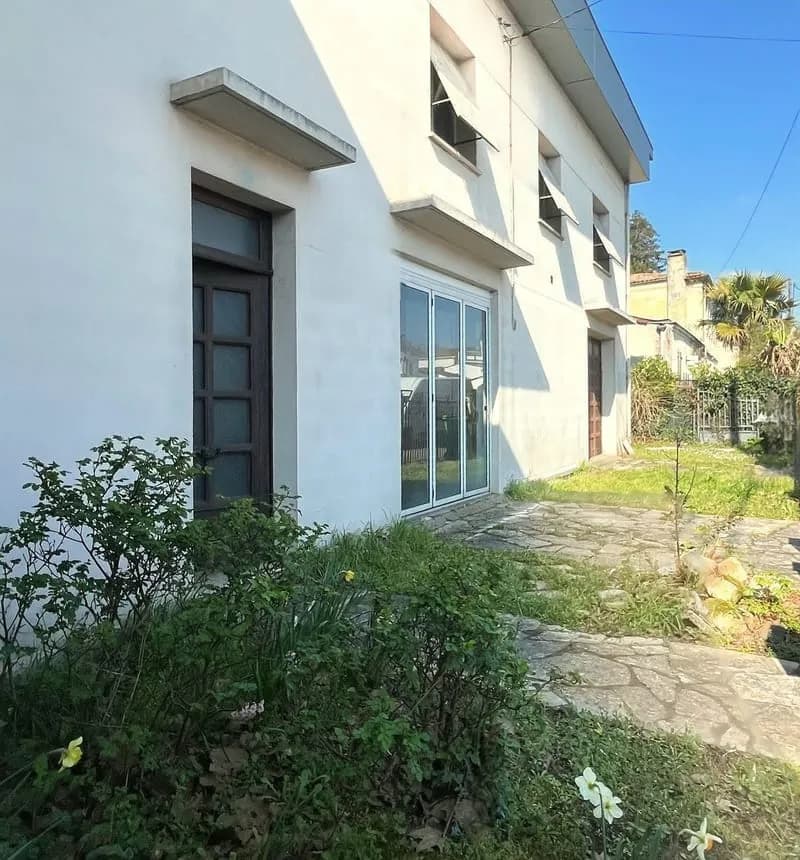 IMMEUBLE 224 M2 VILLENAVE D'ORNON - Photo 1