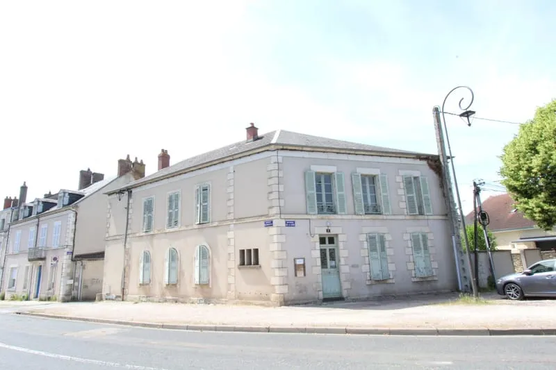 La Charité sur Loire, emplacement intéressant - Photo 1