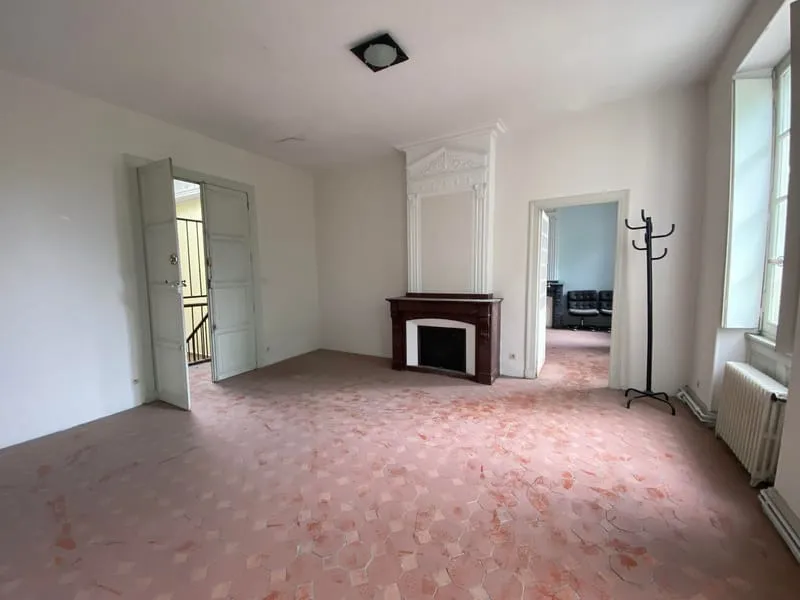 QUARTIER PALAIS - TRES BONNE RENTABILITE POUR CET IMMEUBLE - Photo 1