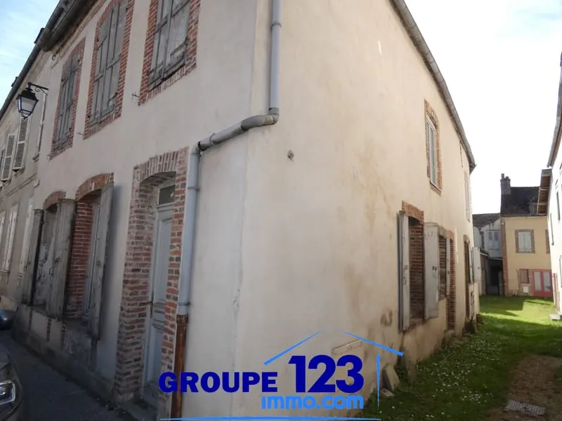 Maison de ville de 145 m2 - Photo 1