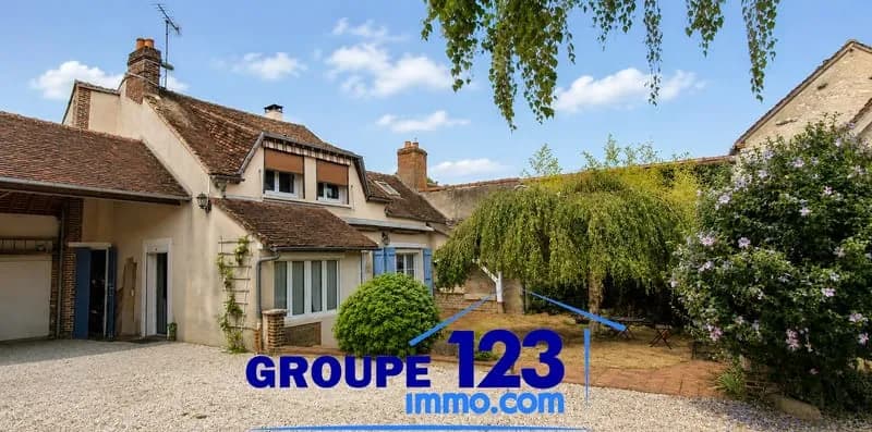 Ensemble immobilier de caractère avec deux maisons, grange e - Photo 1