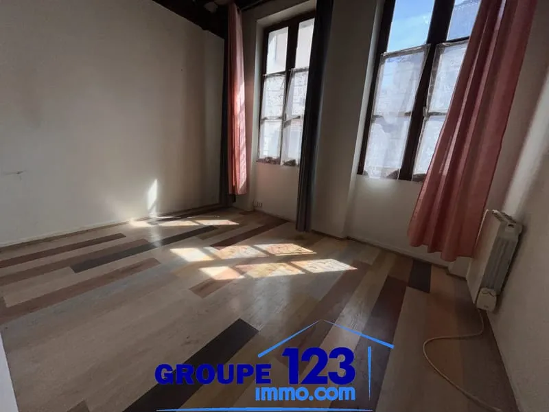 À VENDRE Immeuble en plein centre-ville d'Auxerre - Photo 1