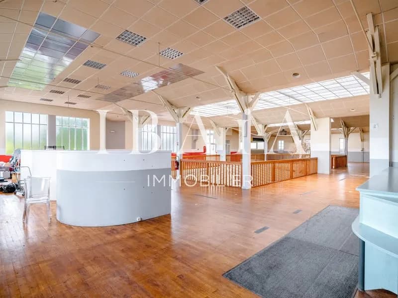 ANGOULÊME - LOCAL COMMERCIAL À VENDRE - Photo 1