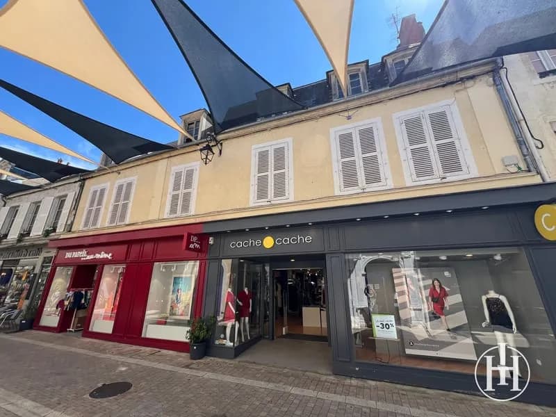 Opportunité d'investissement en plein centre ville de Saint- - Photo 1
