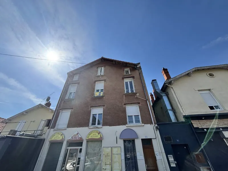 Immeuble 5 appartements et un local commercial - Photo 1