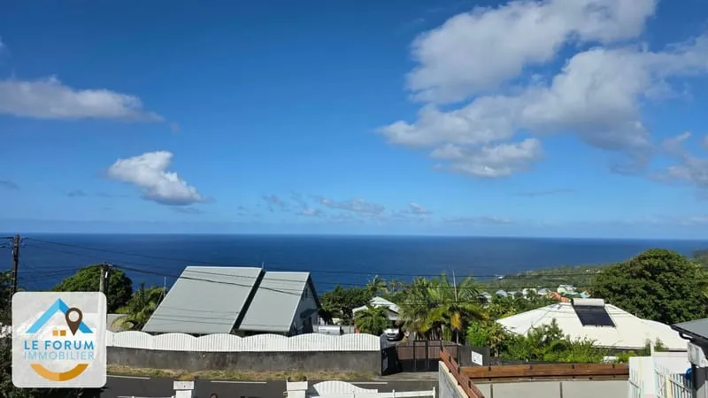 SAINT JOSEPH 97480 - ENSEMBLE IMMOBILIER - PARKING - RENTABI - Photo 1