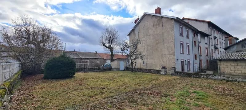Immeuble de caractère avec jardin, garage et vue - Photo 1