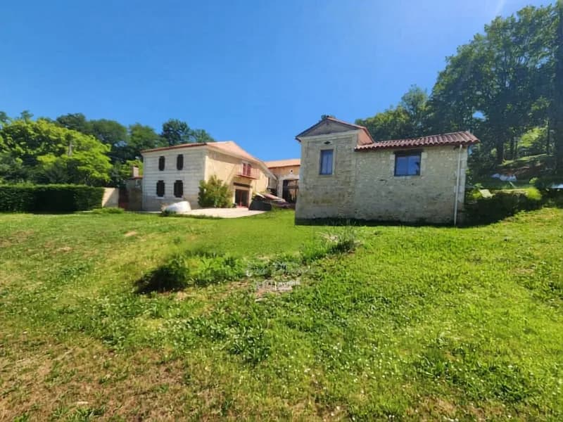 Ensemble immobilier avec fort potentiel 1 hectare de terra - Photo 1