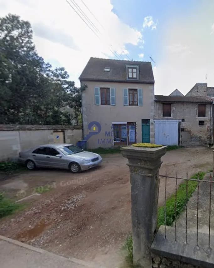 Saint Pourcain sur Sioule - immeuble idéal investisseurs pro - Photo 1