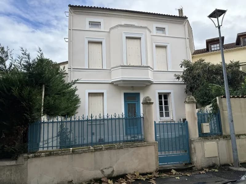 VILLENEUVE SUR LOT, immeuble rénové comprenant 4 appartement - Photo 1