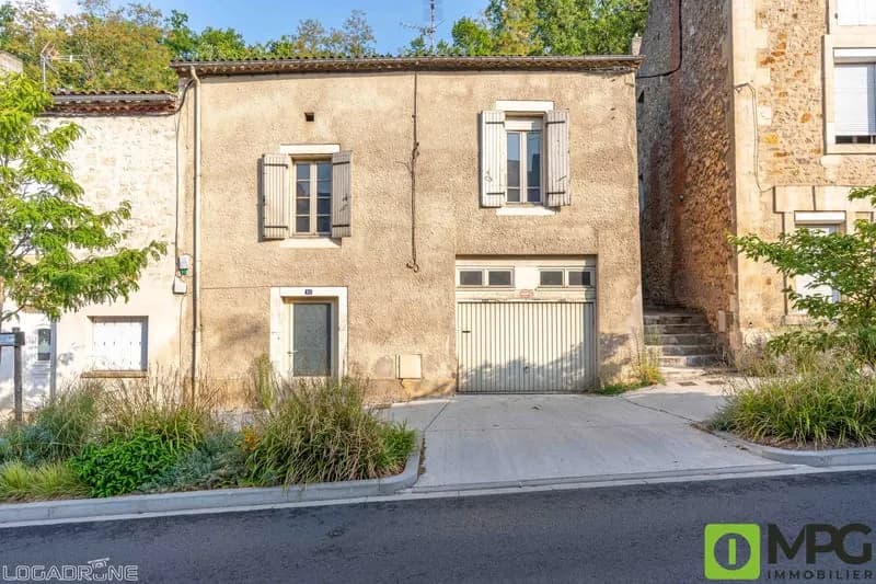 A FUMEL, ENSEMBLE IMMOBILIER AVEC DEUX APPARTEMENTS ET UN GA - Photo 1