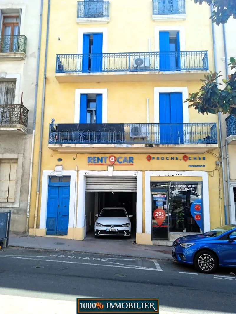IMMEUBLE AVEC 5 T3 ET 1 LOCAL COMMERCIAL - Photo 1