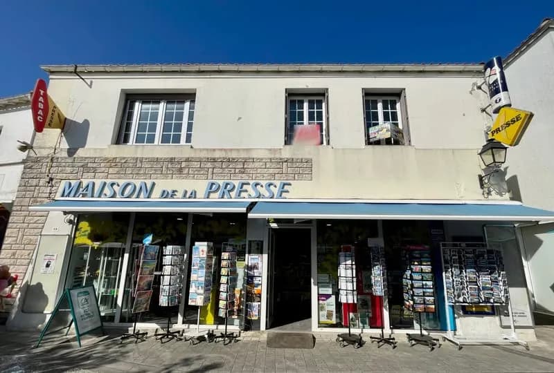 Ensemble immobilier à vendre - Saint Trojan les bains - Photo 1