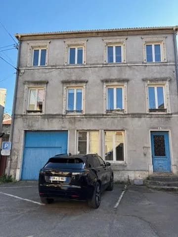 IMMEUBLE à rafraîchir 5 lots libres - Photo 1