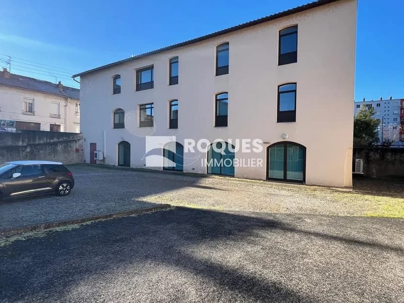 IMMEUBLE de 600 m2 sur 3 niveaux avec parking - Photo 1
