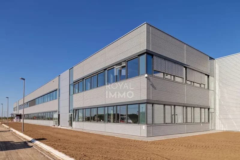 ENSEMBLE IMMOBILIER MIXTE ACTIF LOUÉ RENDEMENT 8%+ - Photo 1