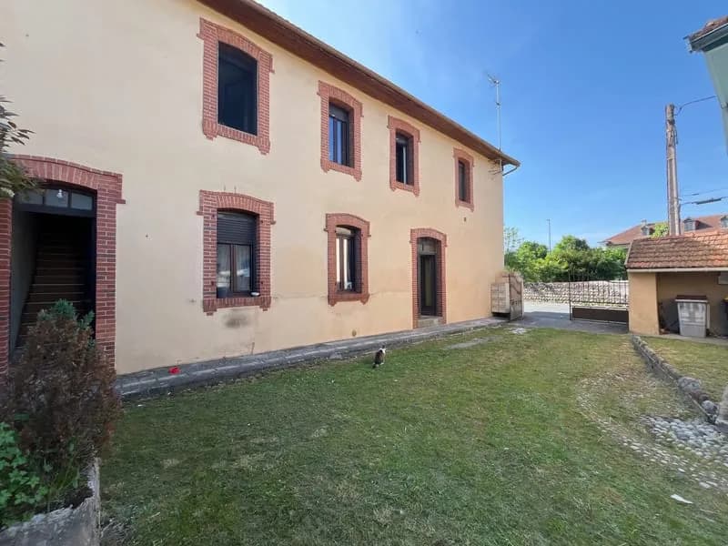 IMMEUBLE DE RAPPORT A VENDRE SEMEAC EN MONOPROPRIETE - Photo 1