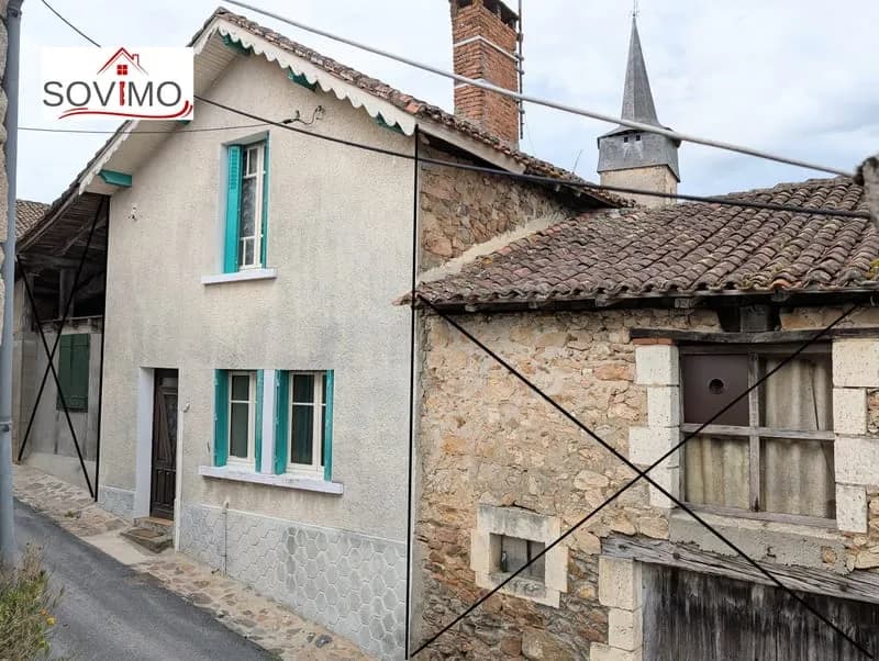 AU COEUR DU BOURG, ENSEMBLE IMMOBILIER PLEIN DE POTENTIEL A - Photo 1