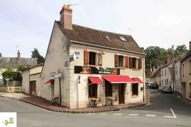 Immeuble avec commerce - Photo 1