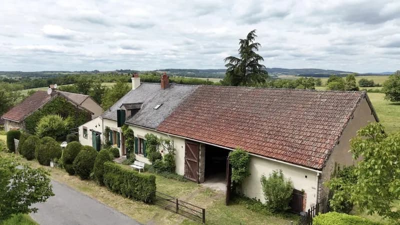 Ensemble immobilier avec jolie vue - Photo 1